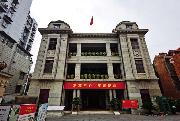 2.武汉中共中央机关旧址纪念馆入口-600.jpg 金贝官网