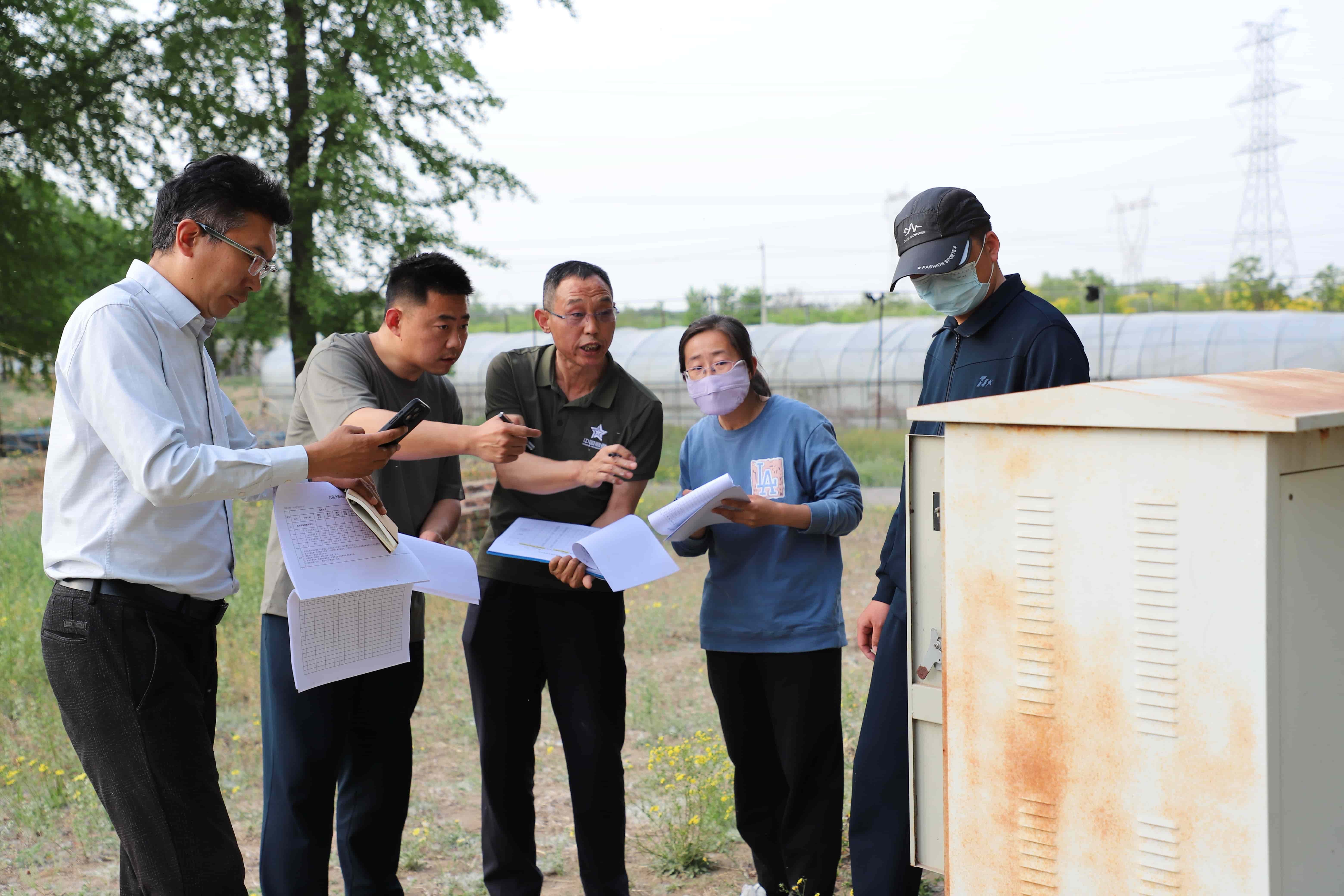 良乡园区西大营分场工作人员进行资产盘点 扎呼赫尼.jpg 金贝官网