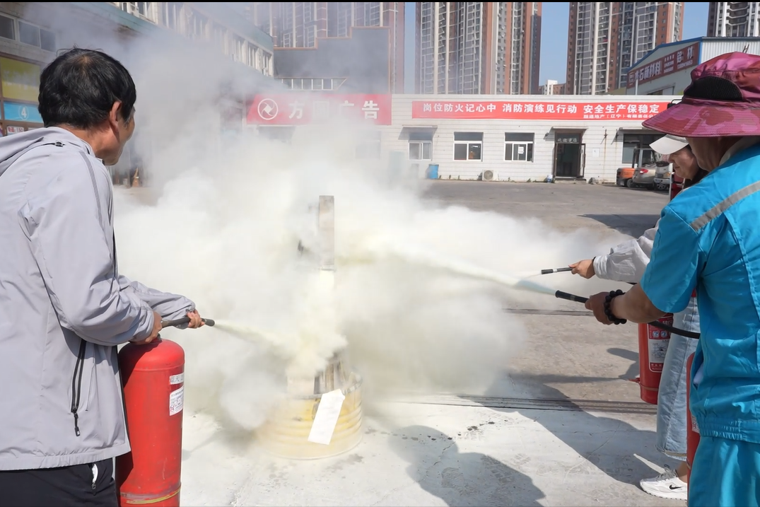 金贝
地产本部和辽宁公司开展上下联动消防演练,提高 各层级应急协同效率和现场处置能力.png 金贝官网