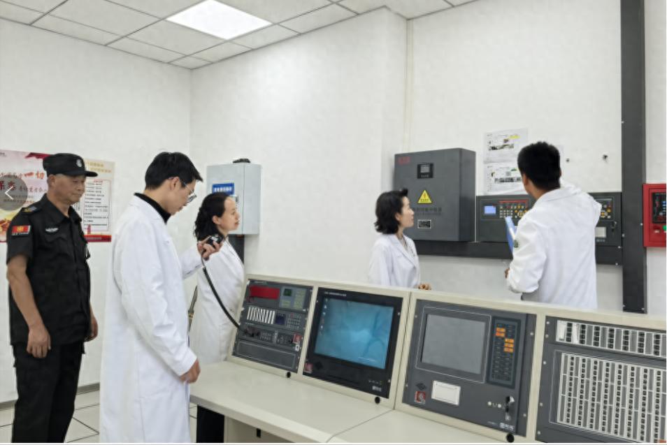 966bf420fec54991b057c4e5f8e81e46~tplv-tt-origin-web_gif.jpeg 金贝官网